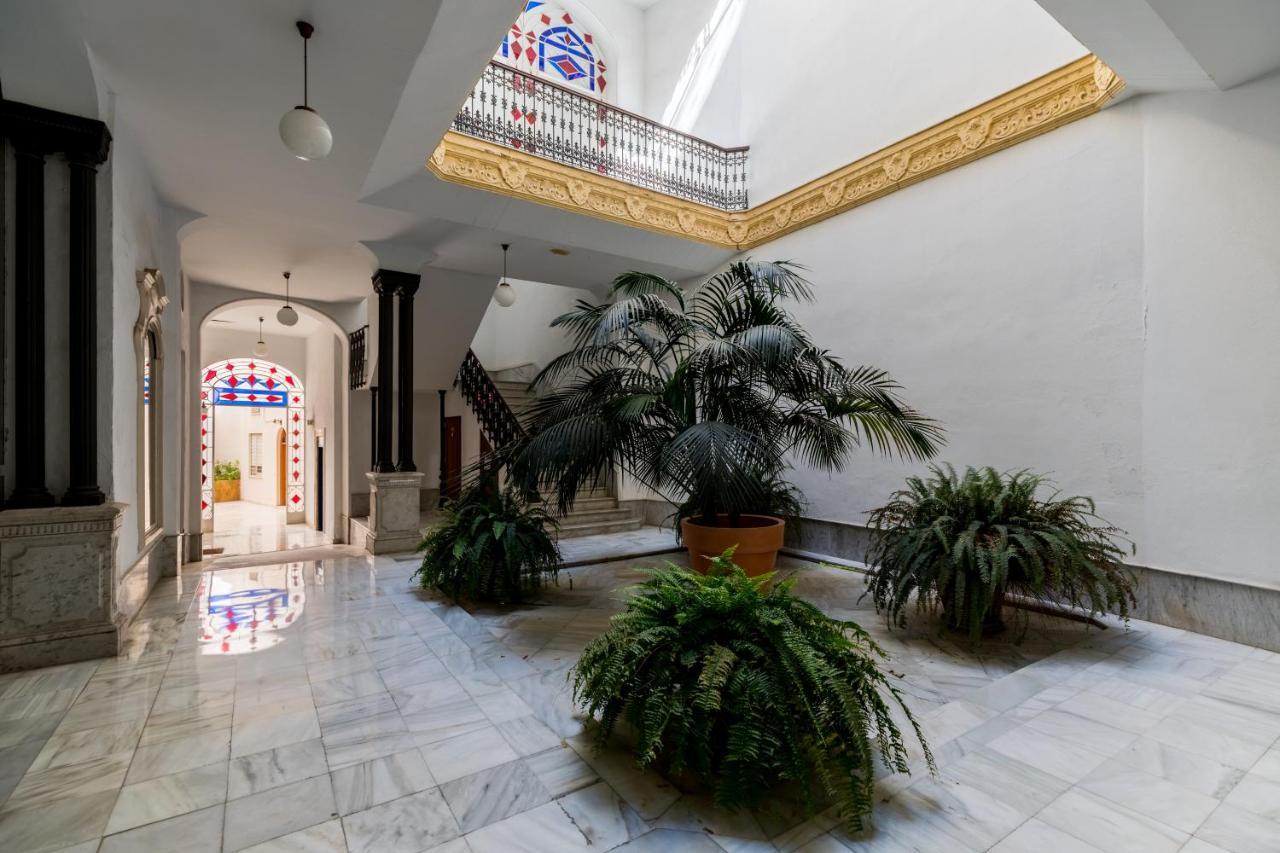 Apartamento Aoa Family Cathedral Sevilla